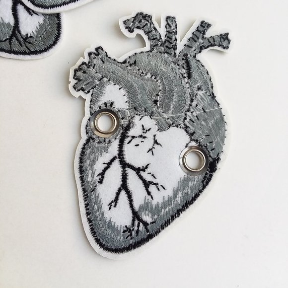 Gothic shoe charm heart roller skates shoelace lock patch charm - Picture 3 of 9